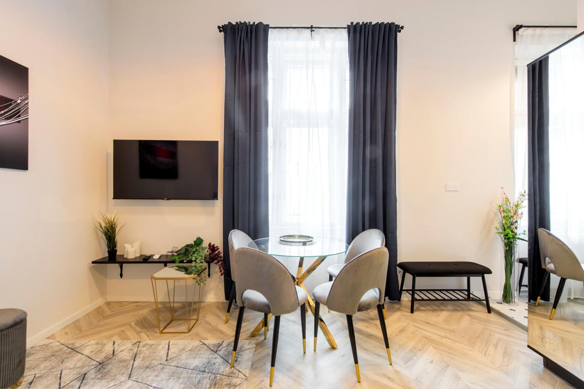 Central Exclusive Apartments Budapeste Exterior foto